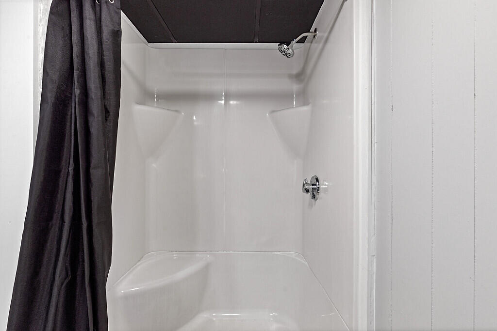 7 Philip Avenue Augusta ME 04330