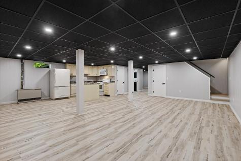 7 Philip Avenue Augusta ME 04330