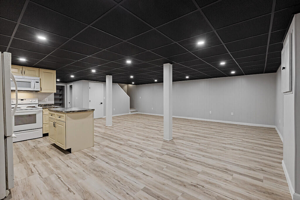 7 Philip Avenue Augusta ME 04330