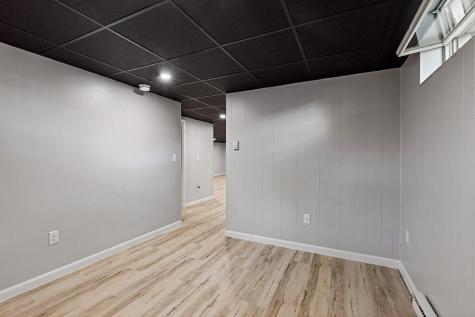 7 Philip Avenue Augusta ME 04330