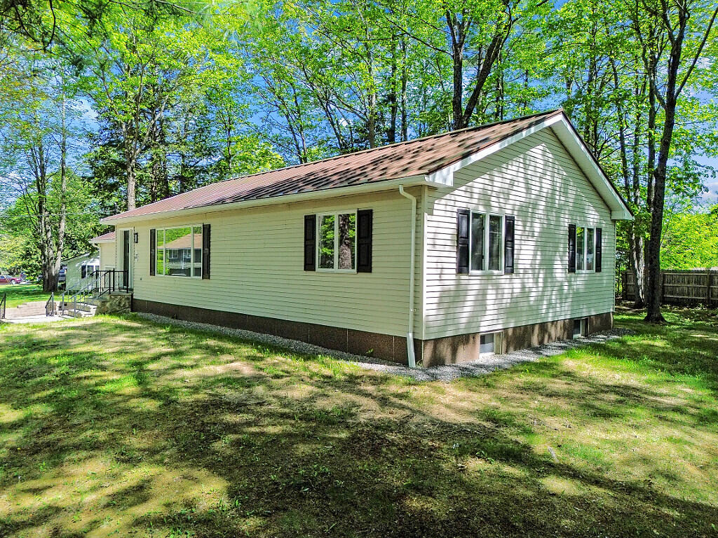 7 Philip Avenue Augusta ME 04330