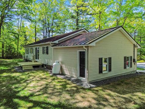 7 Philip Avenue Augusta ME 04330