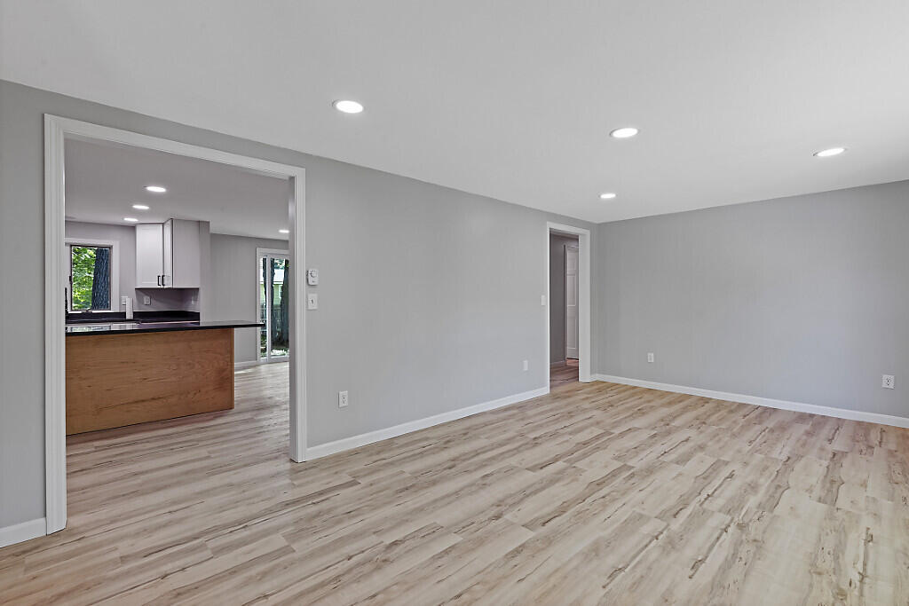 7 Philip Avenue Augusta ME 04330