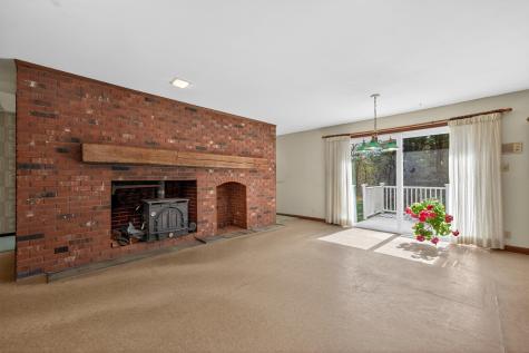 15 Mill Lane York ME 03909