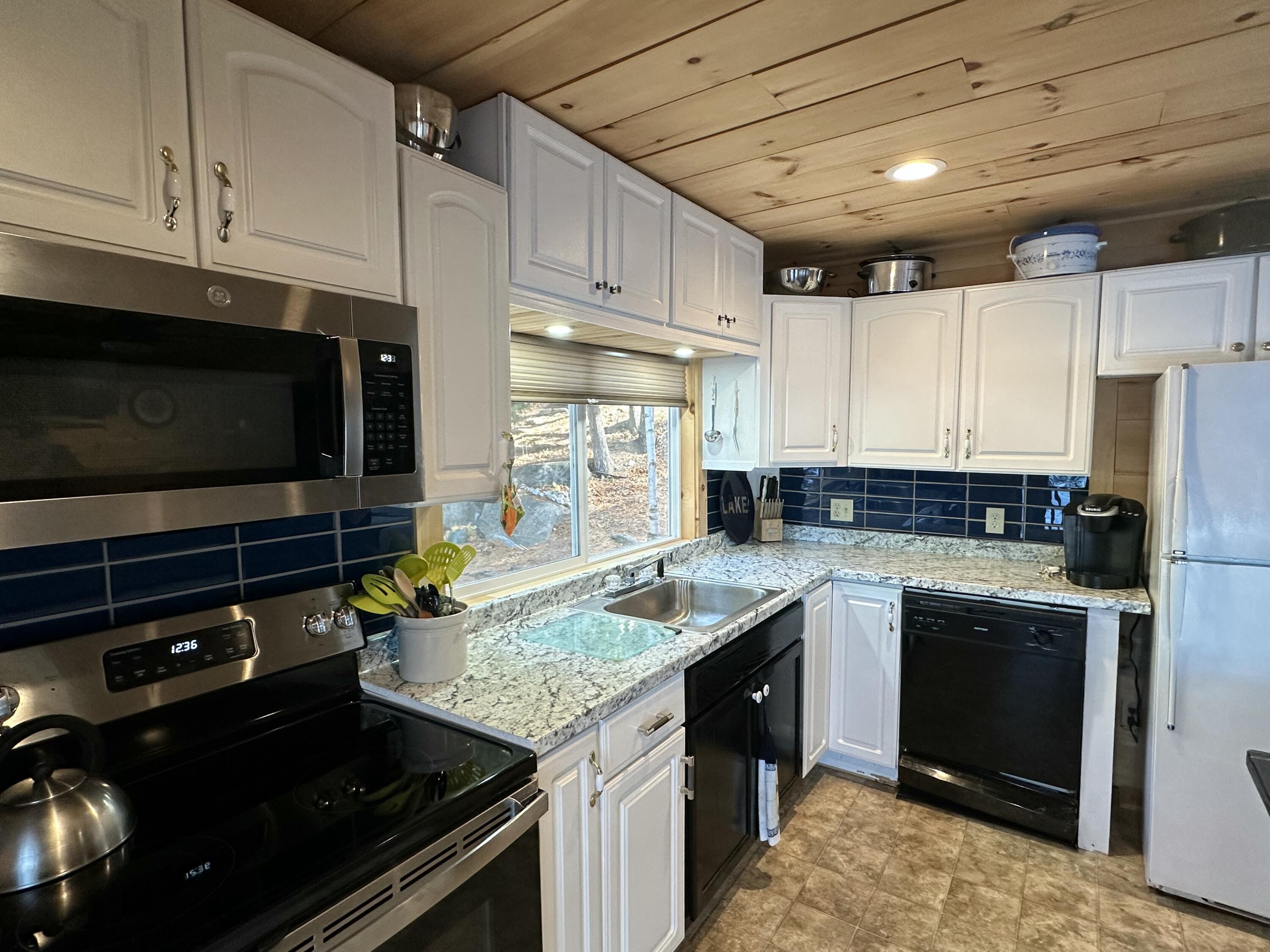 105 South Shore Road Linneus ME 04730