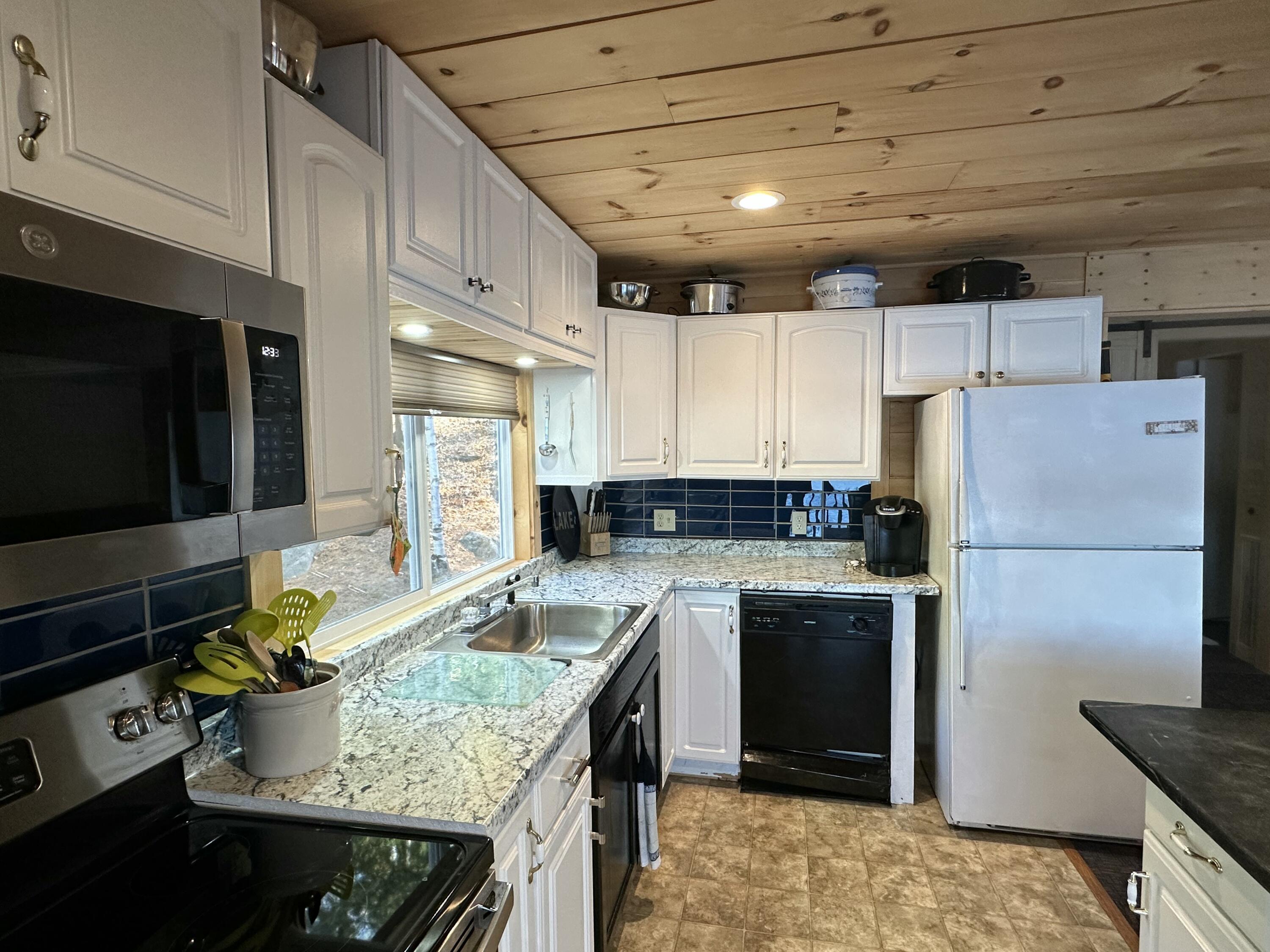 105 South Shore Road Linneus ME 04730
