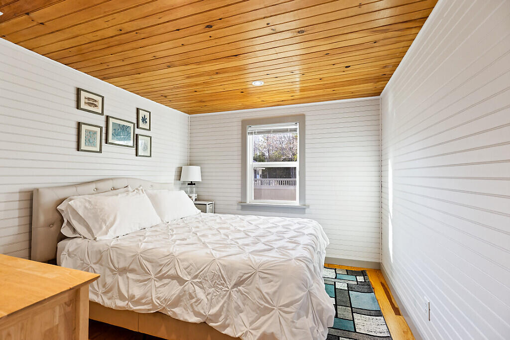 38 Jacoby Lane Searsport ME 04974