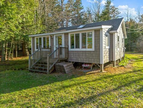 38 Jacoby Lane Searsport ME 04974