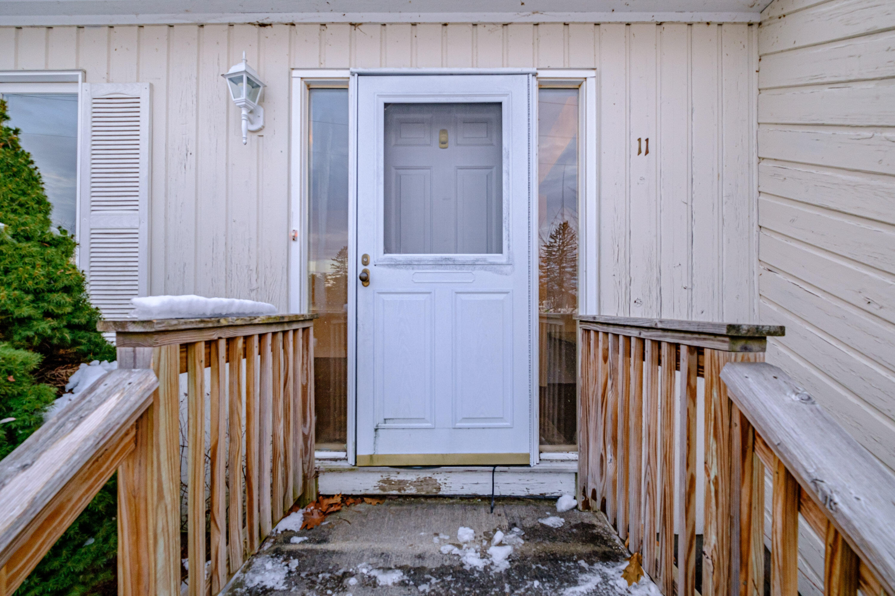 11 Sunnybrook Farm Road Bridgton ME 04009