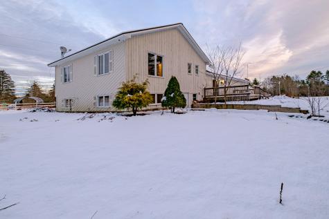 11 Sunnybrook Farm Road Bridgton ME 04009