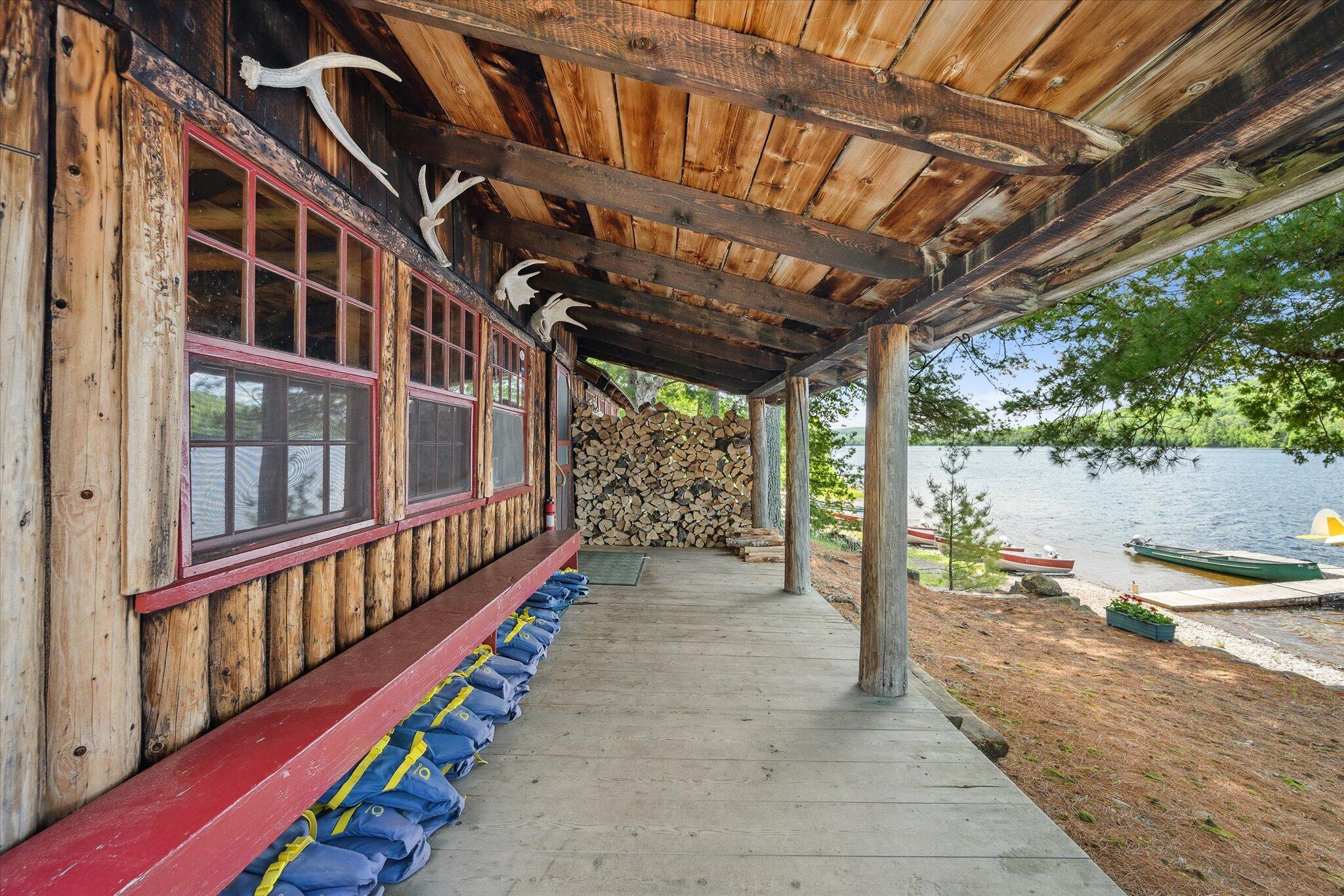 0 Bradford Camps, Munsungan Lake T8 R10 Wels ME 04732