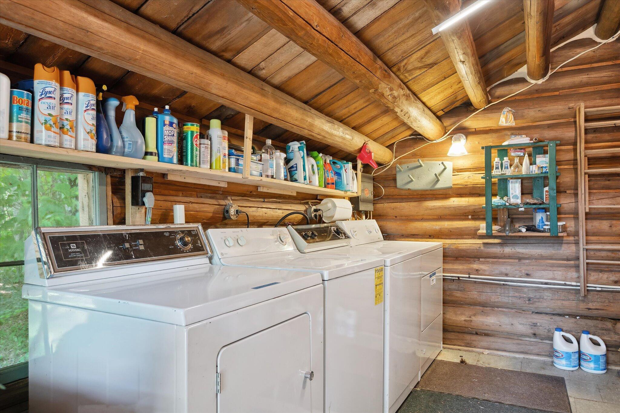 0 Bradford Camps, Munsungan Lake T8 R10 Wels ME 04732