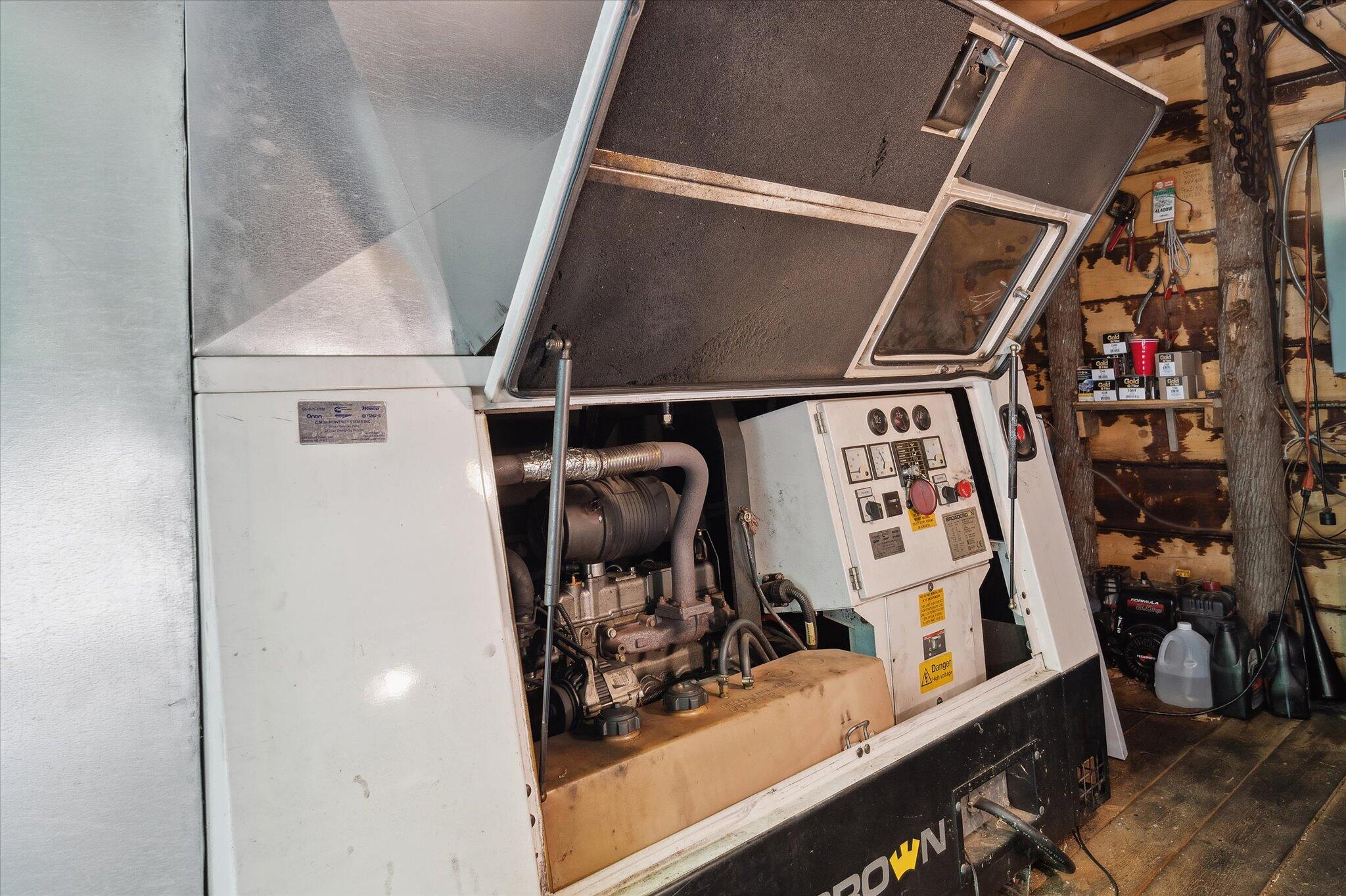 0 Bradford Camps, Munsungan Lake T8 R10 Wels ME 04732