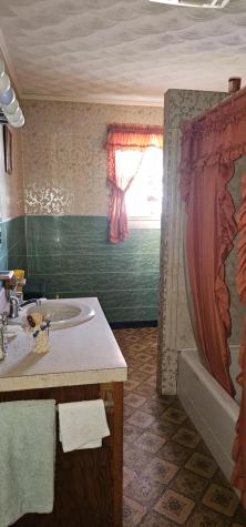 28.5 Elm Street Fairfield ME 04937