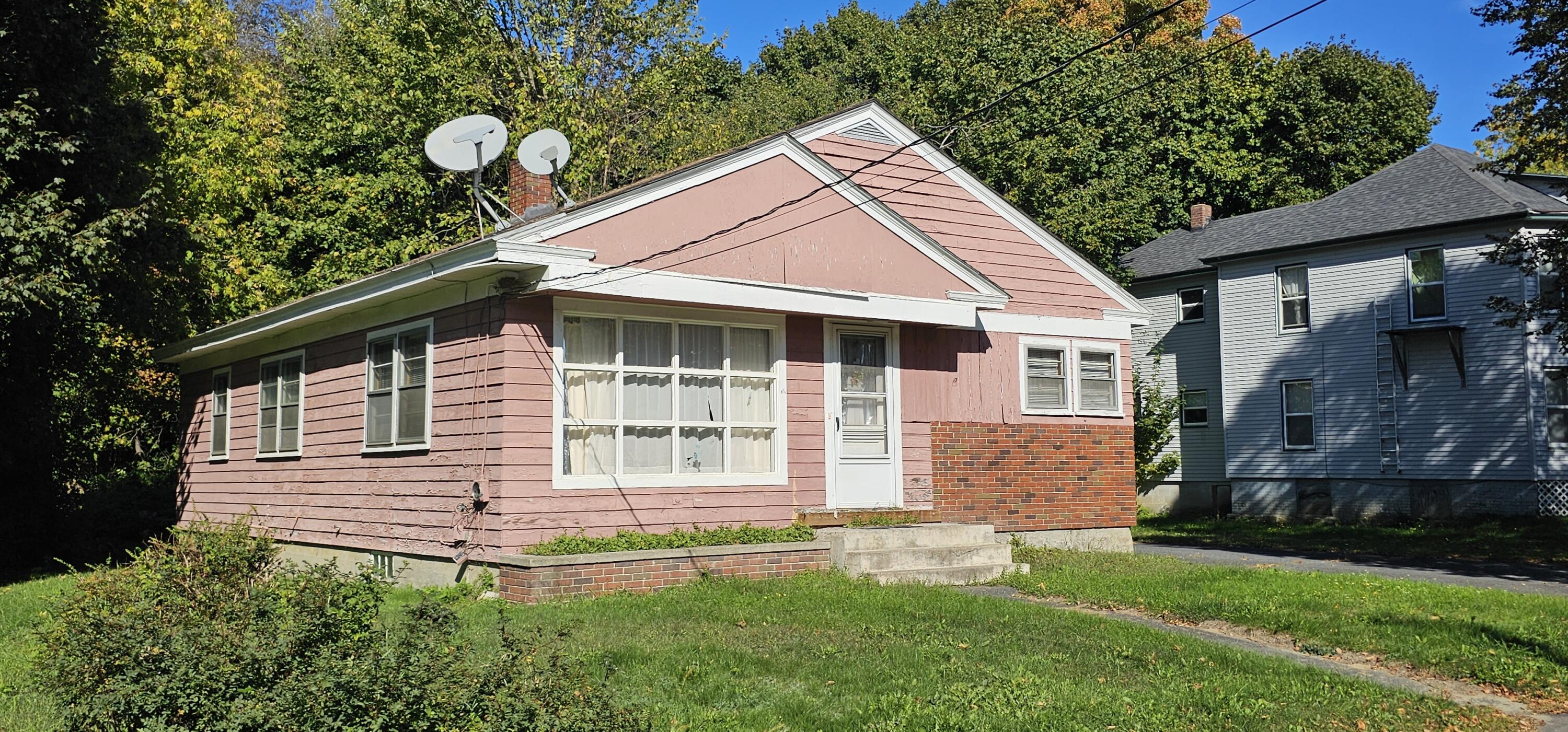 28.5 Elm Street Fairfield ME 04937