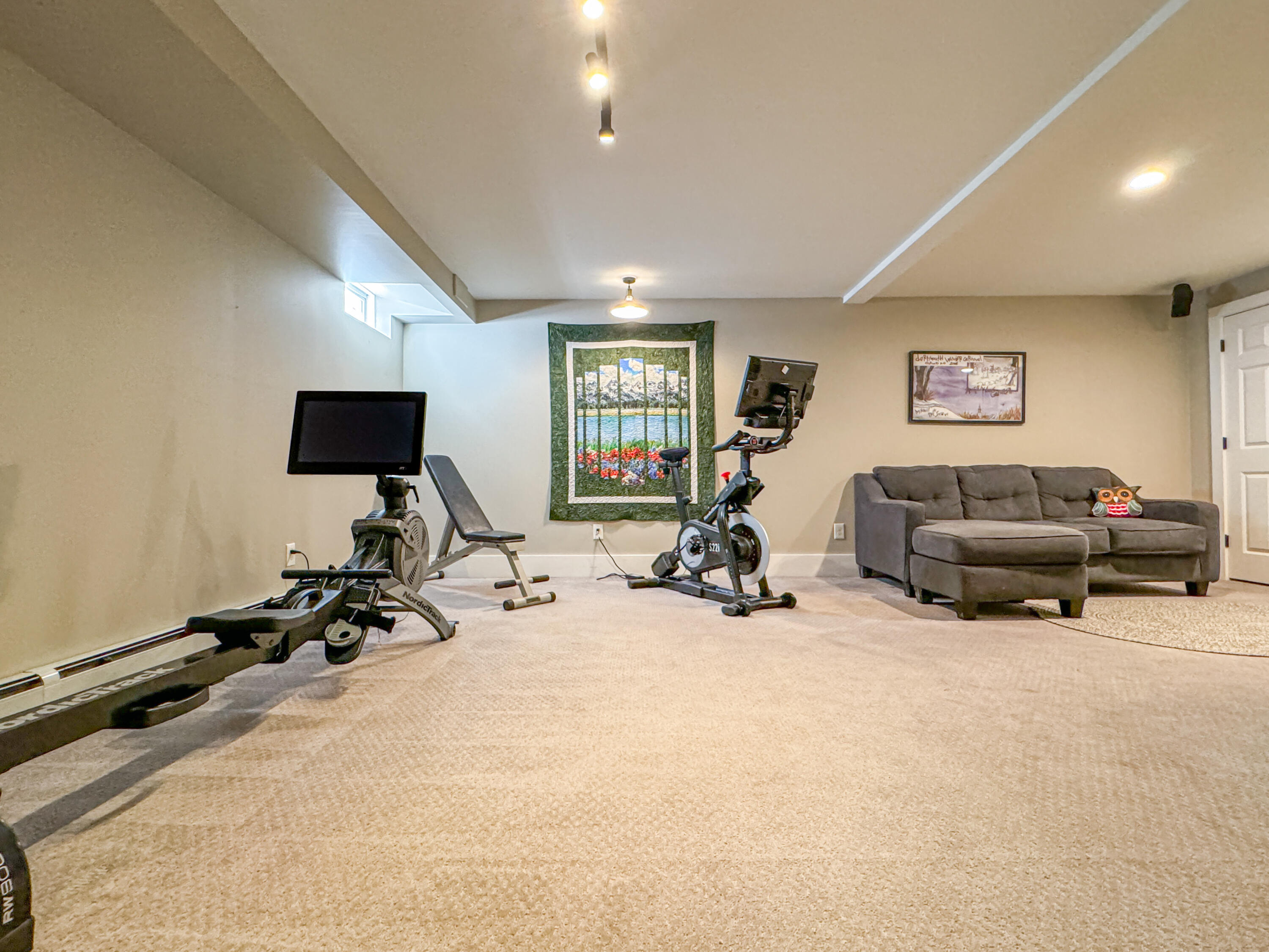 171 South Freeport Road Freeport ME 04032