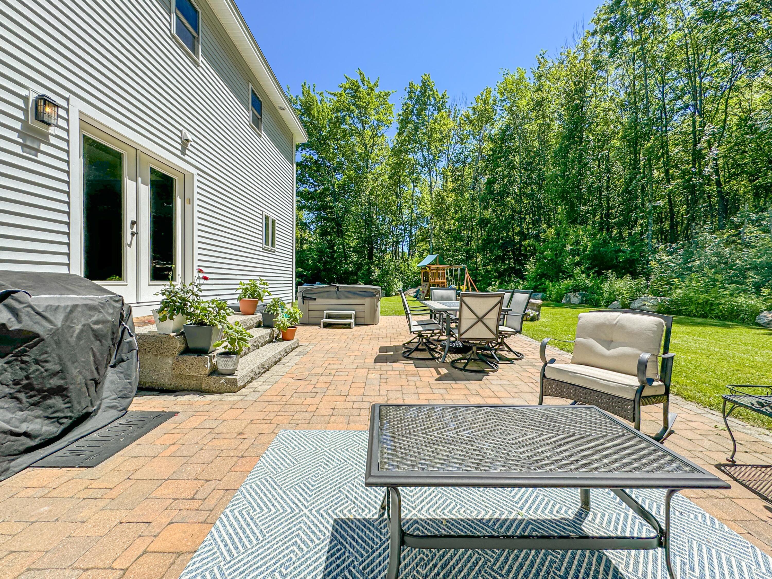 171 South Freeport Road Freeport ME 04032