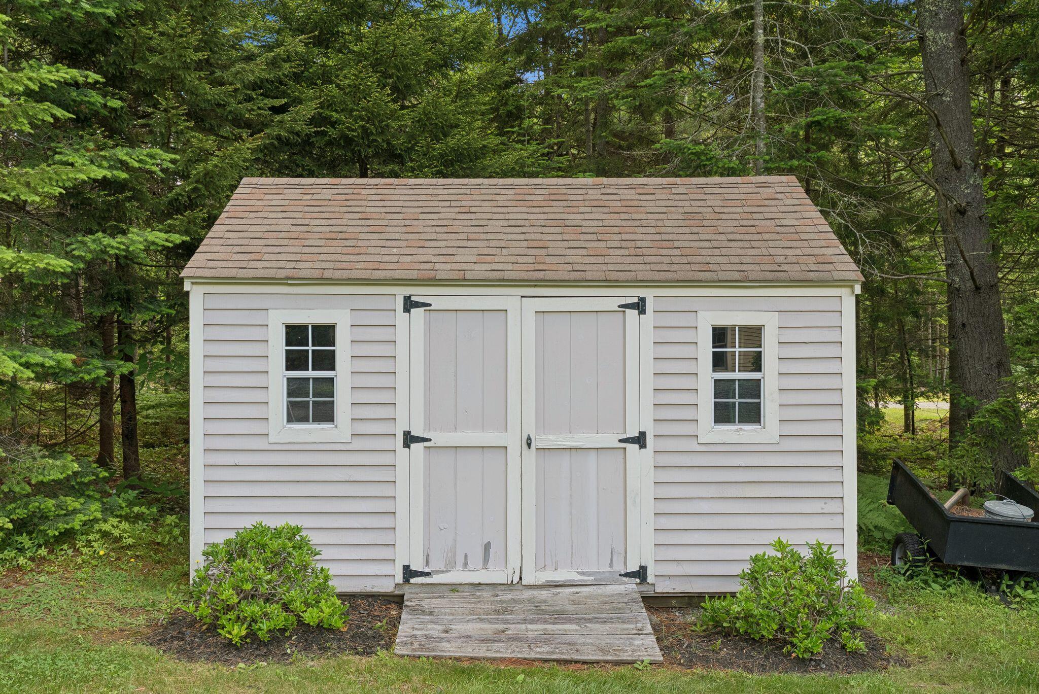 61 Crestview Lane Brunswick ME 04011