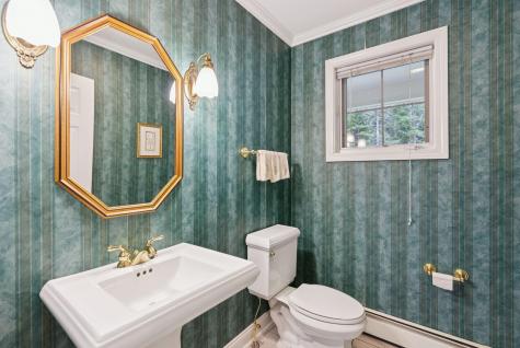 61 Crestview Lane Brunswick ME 04011