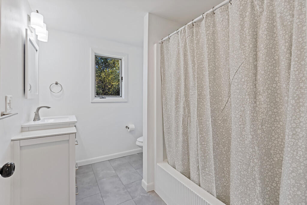 472 Dunn Road Belgrade ME 04917