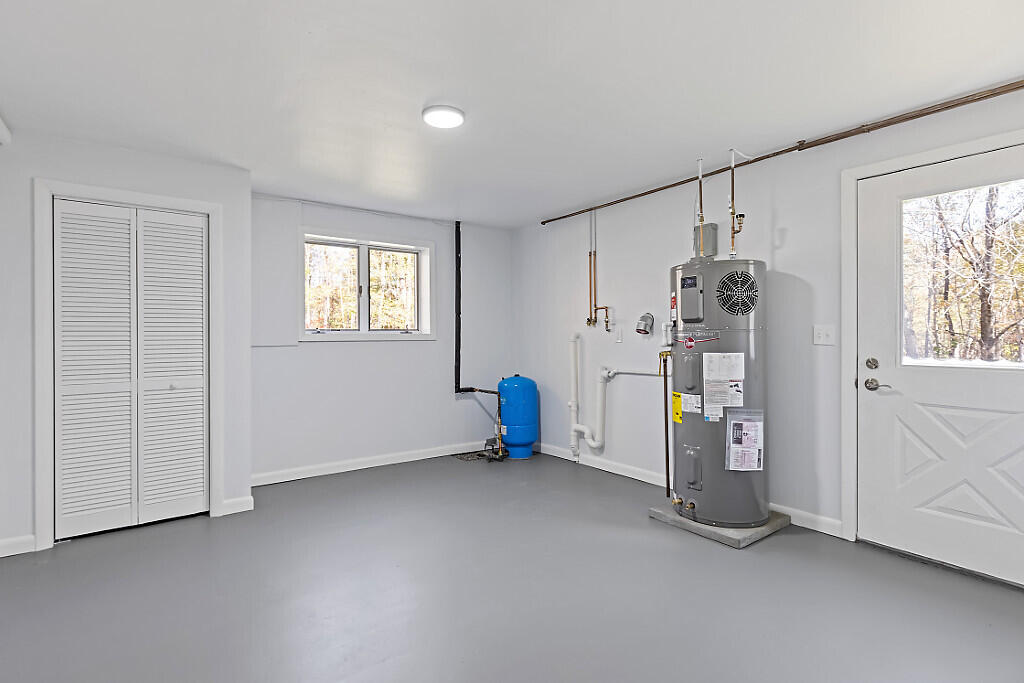 472 Dunn Road Belgrade ME 04917