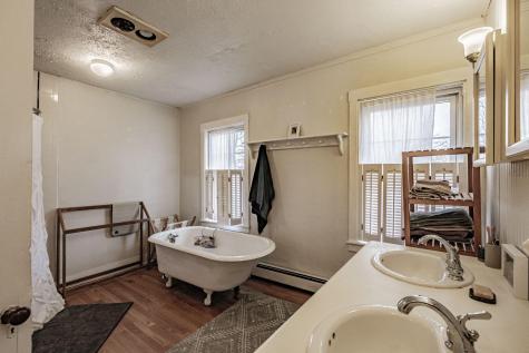 212 Centre Street Bath ME 04530