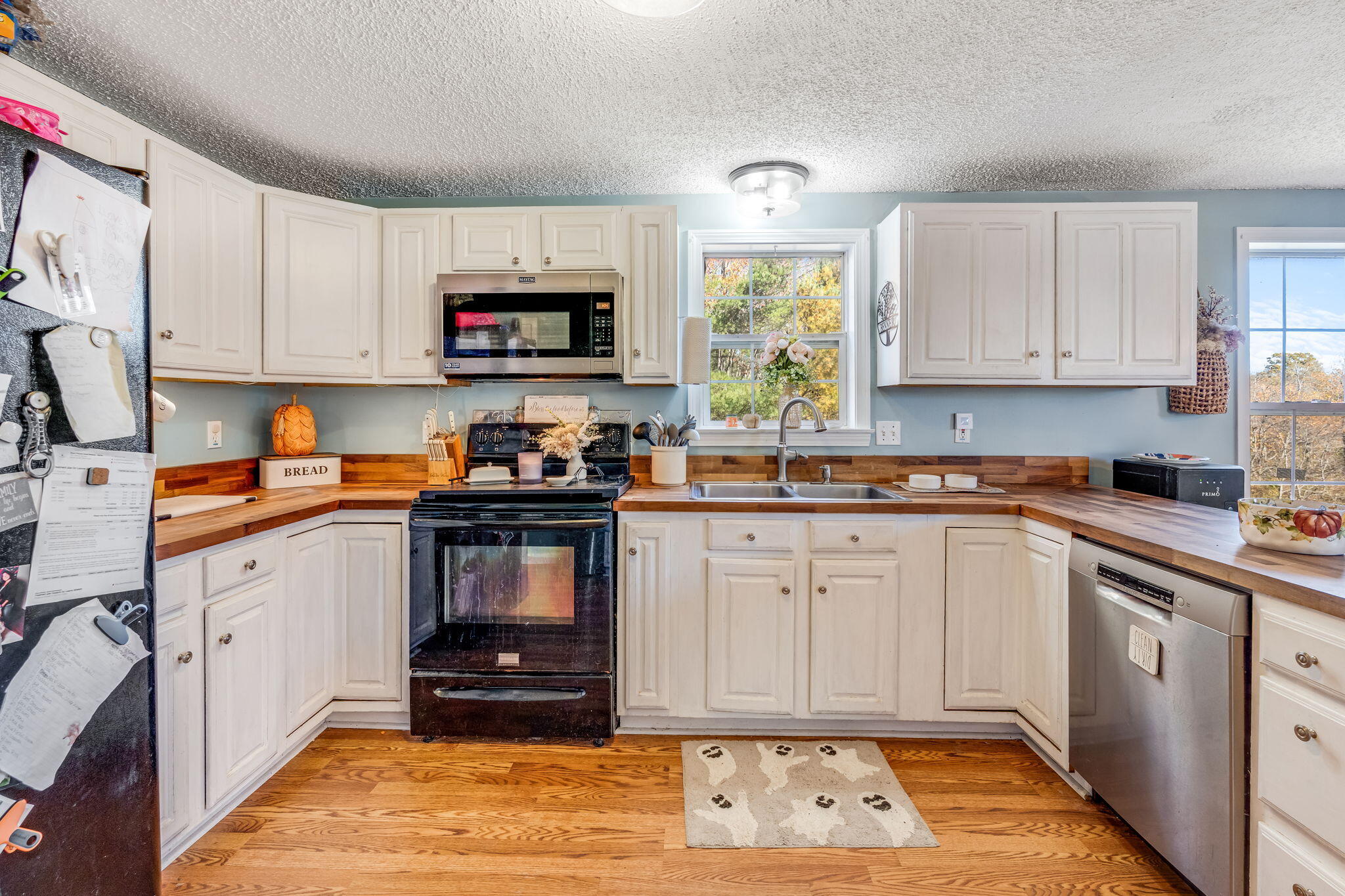 317 Cross Road Cushing ME 04563