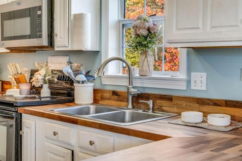 317 Cross Road Cushing ME 04563