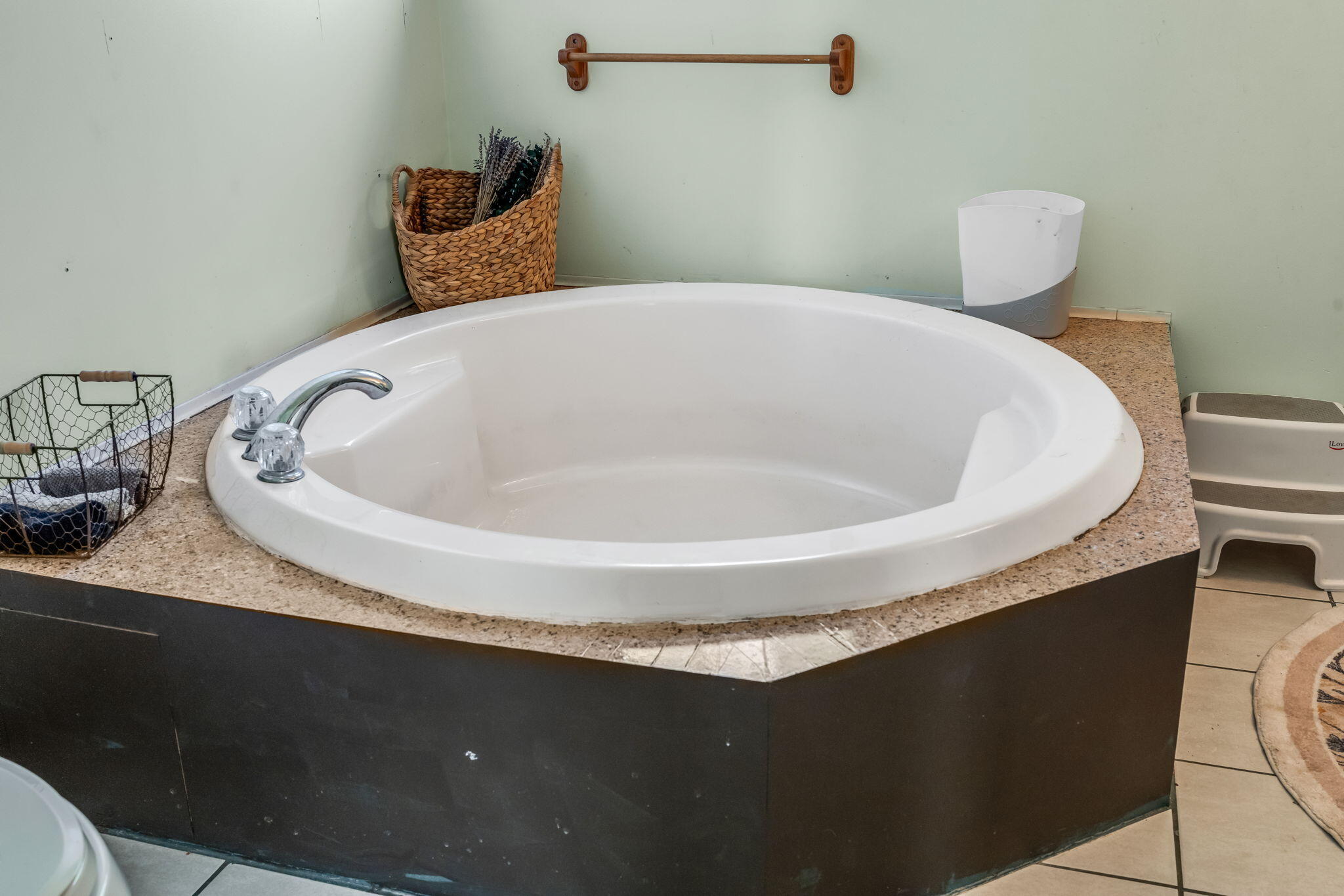 317 Cross Road Cushing ME 04563