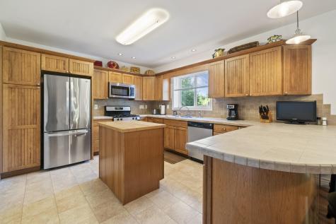 65 Jackson Cove Road Naples ME 04055