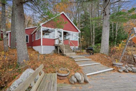 16 Breezy Point Road Naples ME 04055