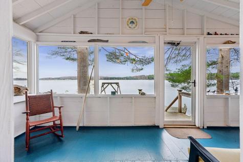 16 Breezy Point Road Naples ME 04055