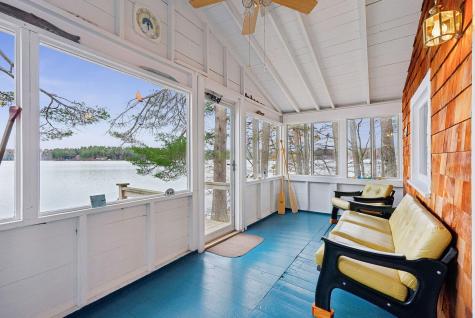 16 Breezy Point Road Naples ME 04055