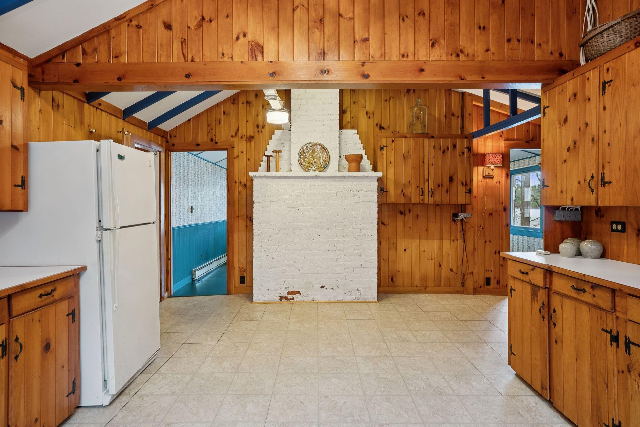 16 Breezy Point Road Naples ME 04055