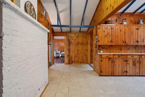 16 Breezy Point Road Naples ME 04055