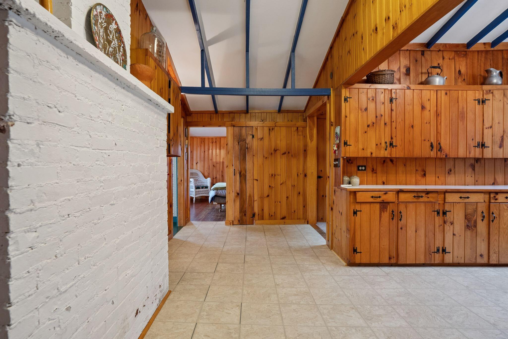 16 Breezy Point Road Naples ME 04055