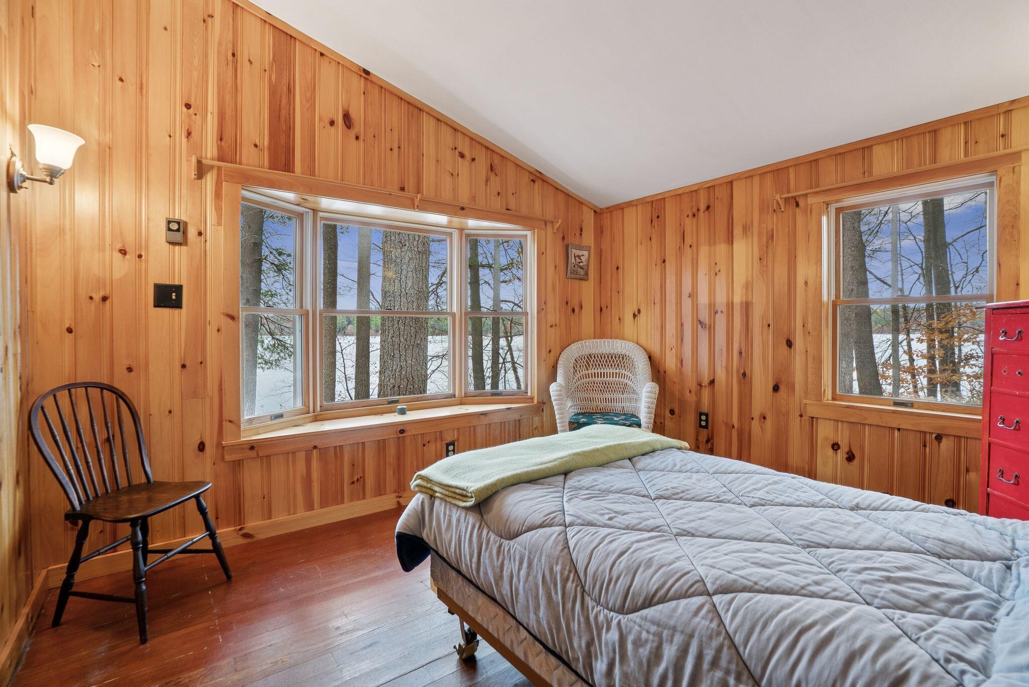 16 Breezy Point Road Naples ME 04055