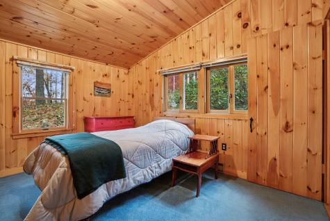 16 Breezy Point Road Naples ME 04055