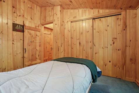 16 Breezy Point Road Naples ME 04055