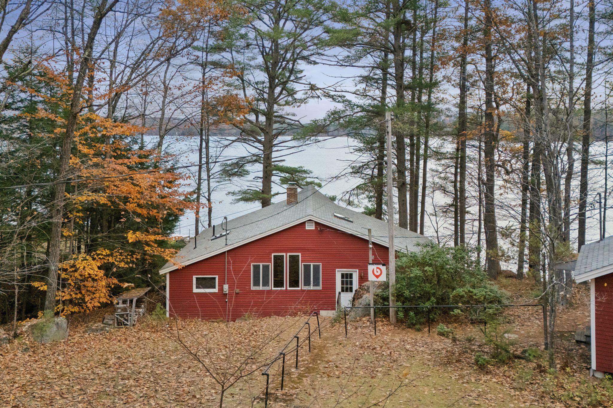 16 Breezy Point Road Naples ME 04055