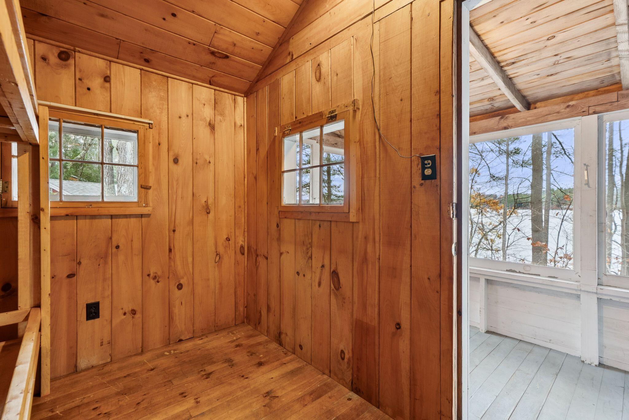 16 Breezy Point Road Naples ME 04055