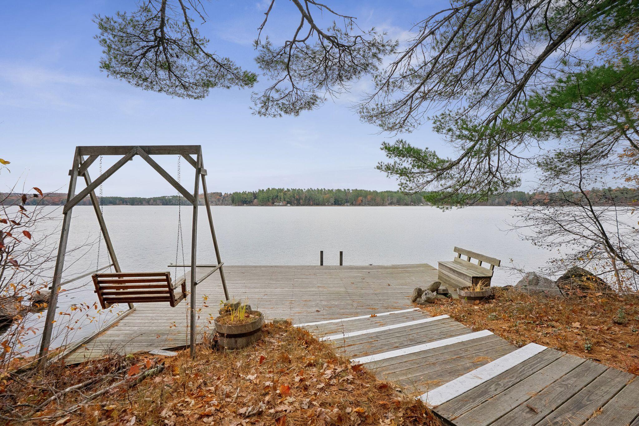 16 Breezy Point Road Naples ME 04055