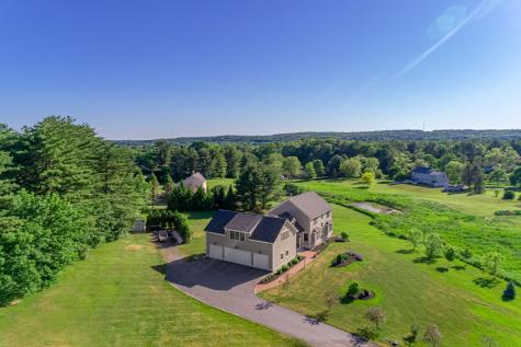 9 Casparius Farm Way Falmouth ME 04105
