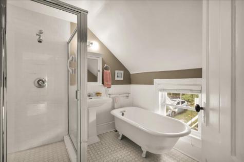 23 Commercial Street Belfast ME 04915