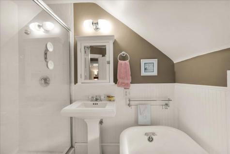 23 Commercial Street Belfast ME 04915