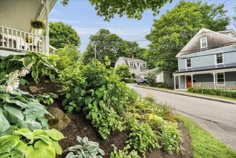 23 Commercial Street Belfast ME 04915