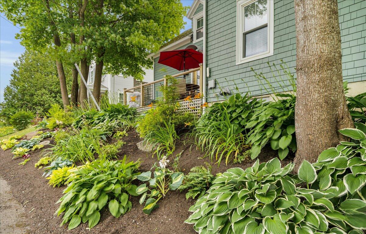 23 Commercial Street Belfast ME 04915