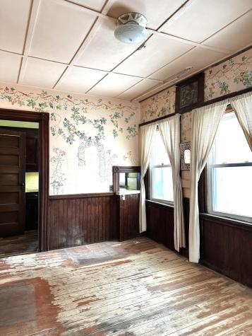 13 Maple Street Skowhegan ME 04976