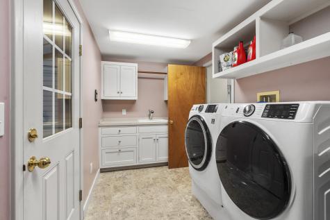 53 Westview Road Damariscotta ME 04543