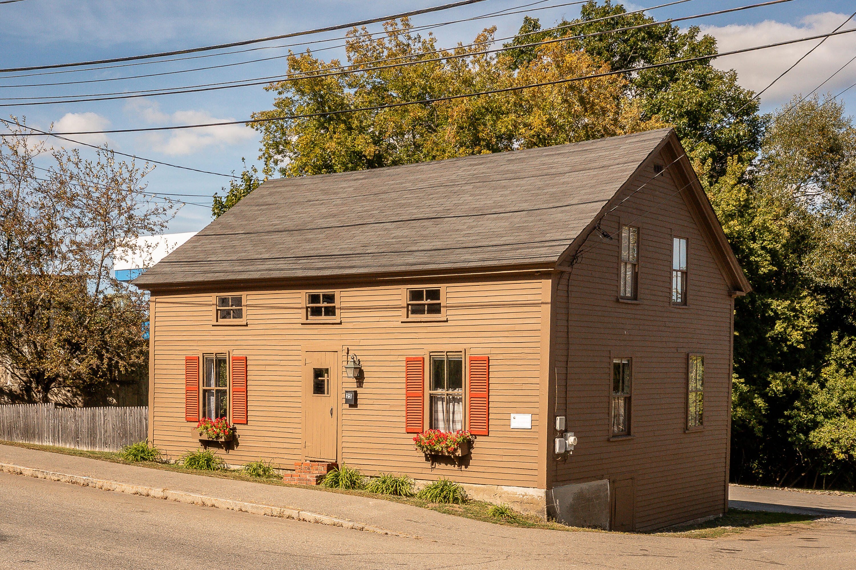 25 Bond Street Augusta ME 04330